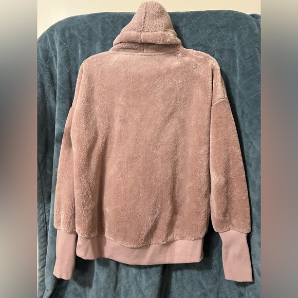 Women's Sherpa Fuzzy Blush Pink Hoodie Mondetta Brand Size Medium - Picture 6 of 9
